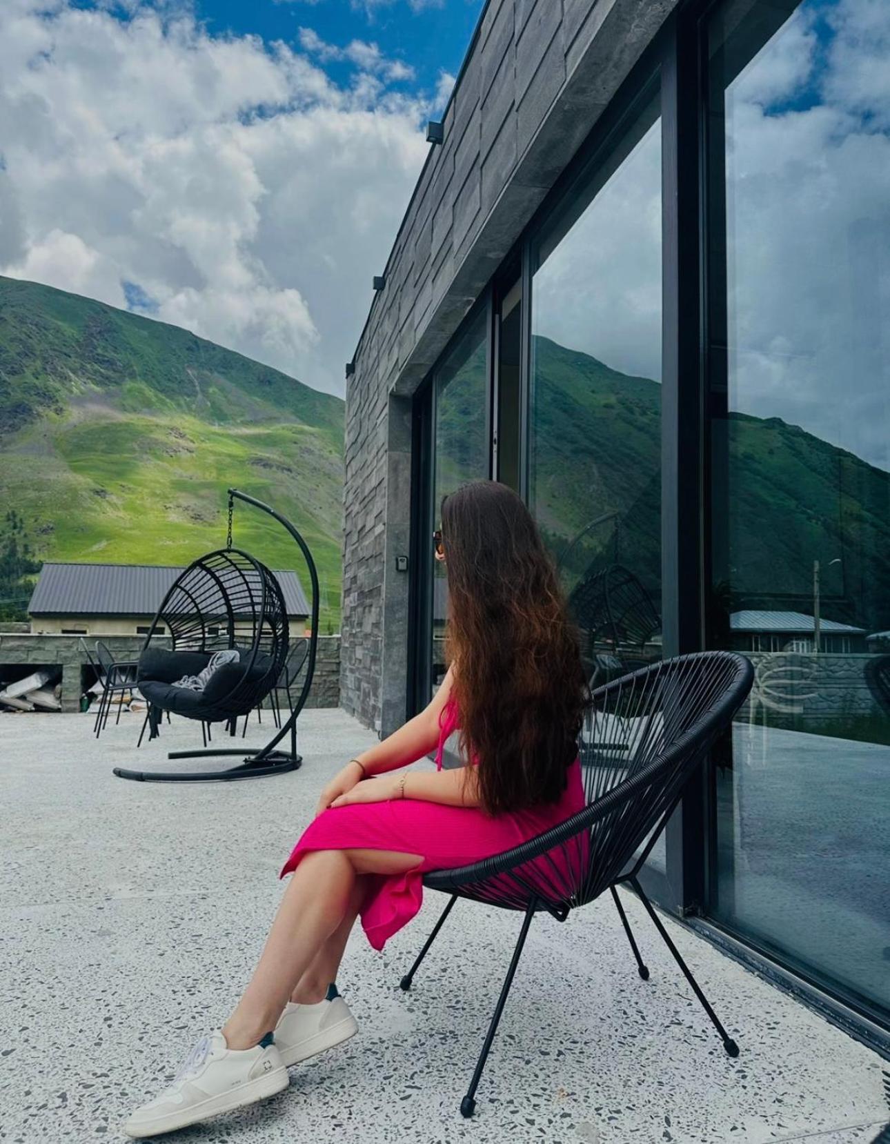 Alpine Escape Stepantsminda